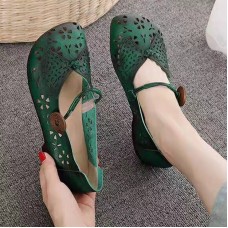 Women Solid Color Good  looking Retro Butterfly Wings Pattern Hollow Flat Loafers Shoes